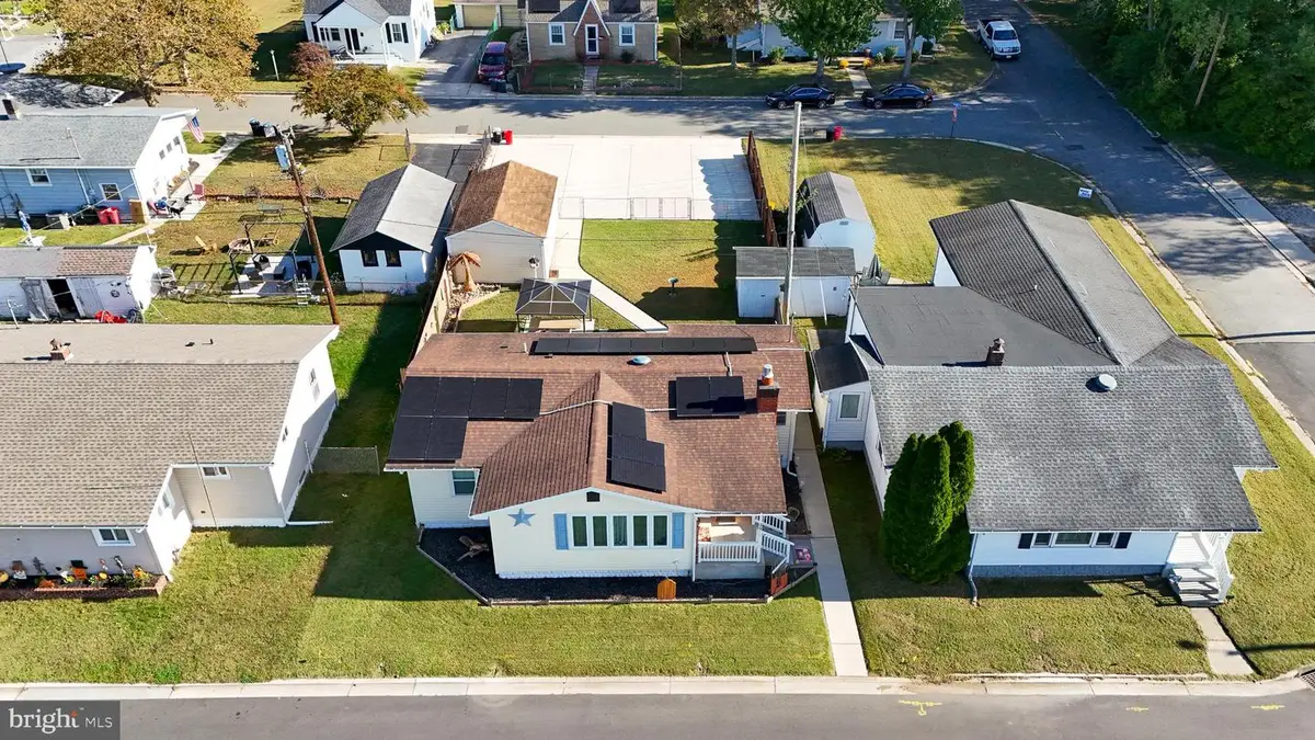 327 Lafayette Rd, Carneys Point, NJ 08069 - Image #1