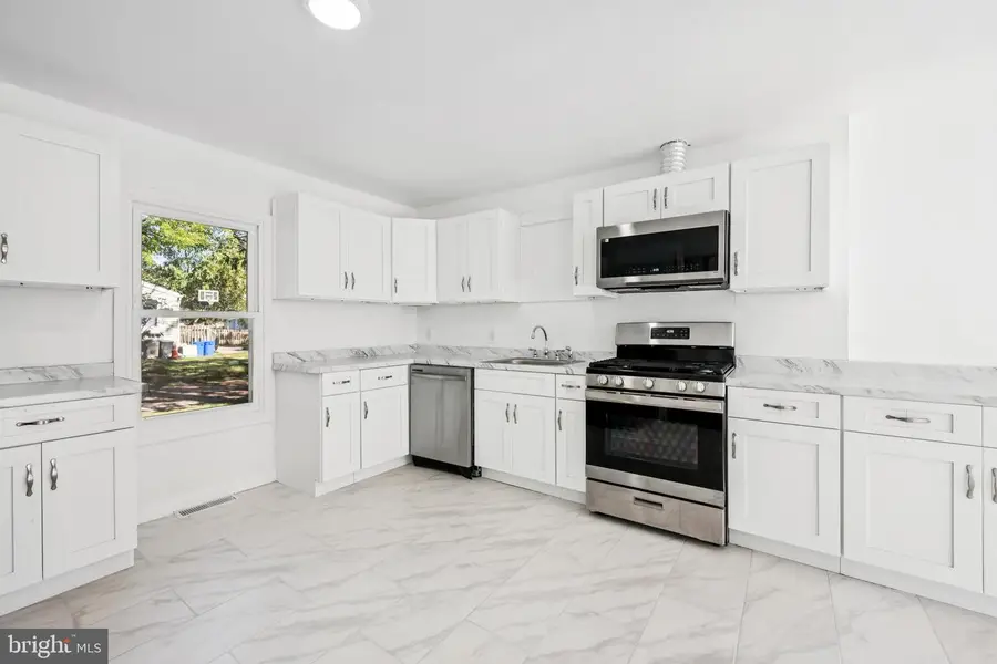 315 S Main St, Elmer, NJ 08318 - Image #3