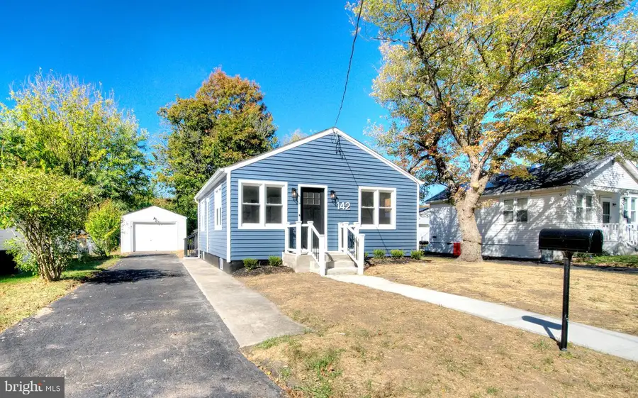 142 N Dolbow Ave, Penns Grove, NJ 08069 - Image #2