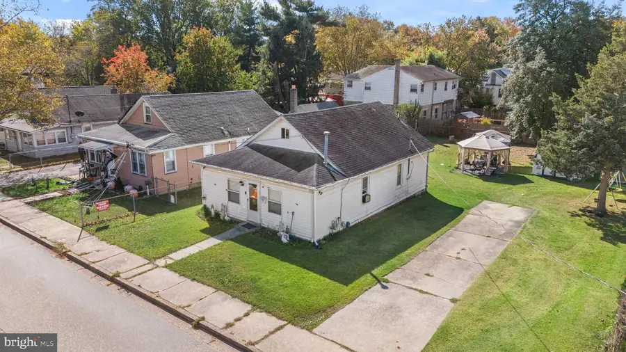 37 Brandriff Ave, Pennsville, NJ 08070 - Image #2