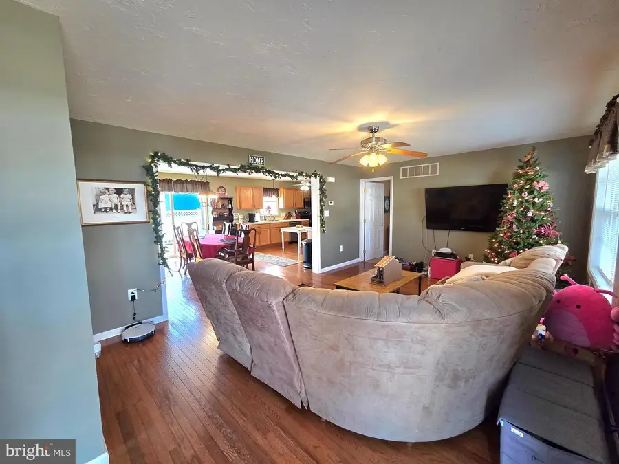 22 Drexel Dr, Pennsville, NJ 08070 - Image #3