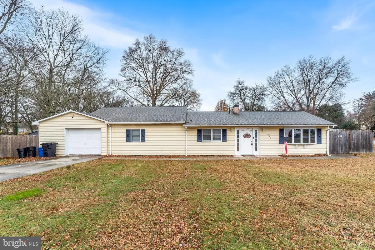 145 Lincoln Dr, Pennsville, NJ 08070 - Image #1