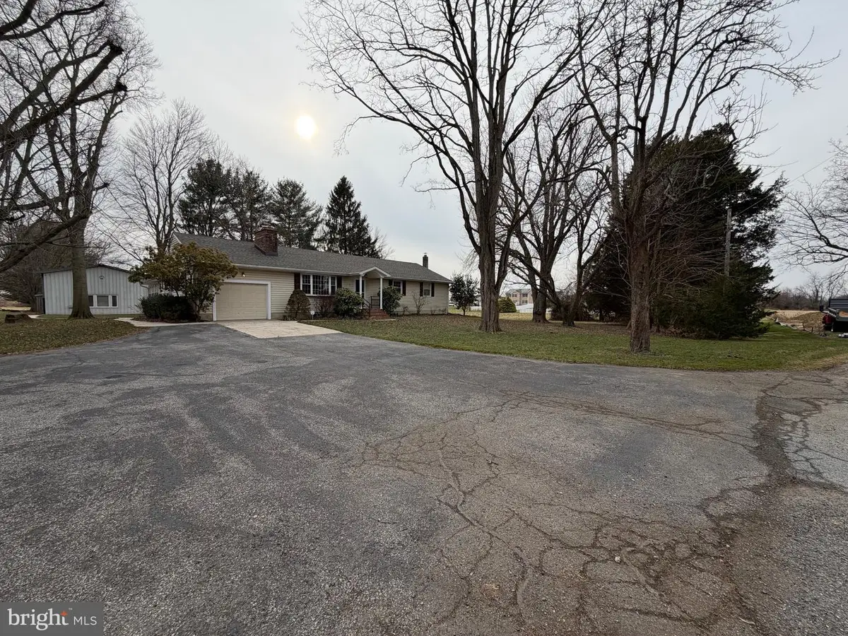 15 Old Toll Bridge Rd, Pennsville, NJ 08070 - Image #1