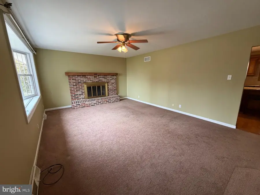 15 Old Toll Bridge Rd, Pennsville, NJ 08070 - Image #3