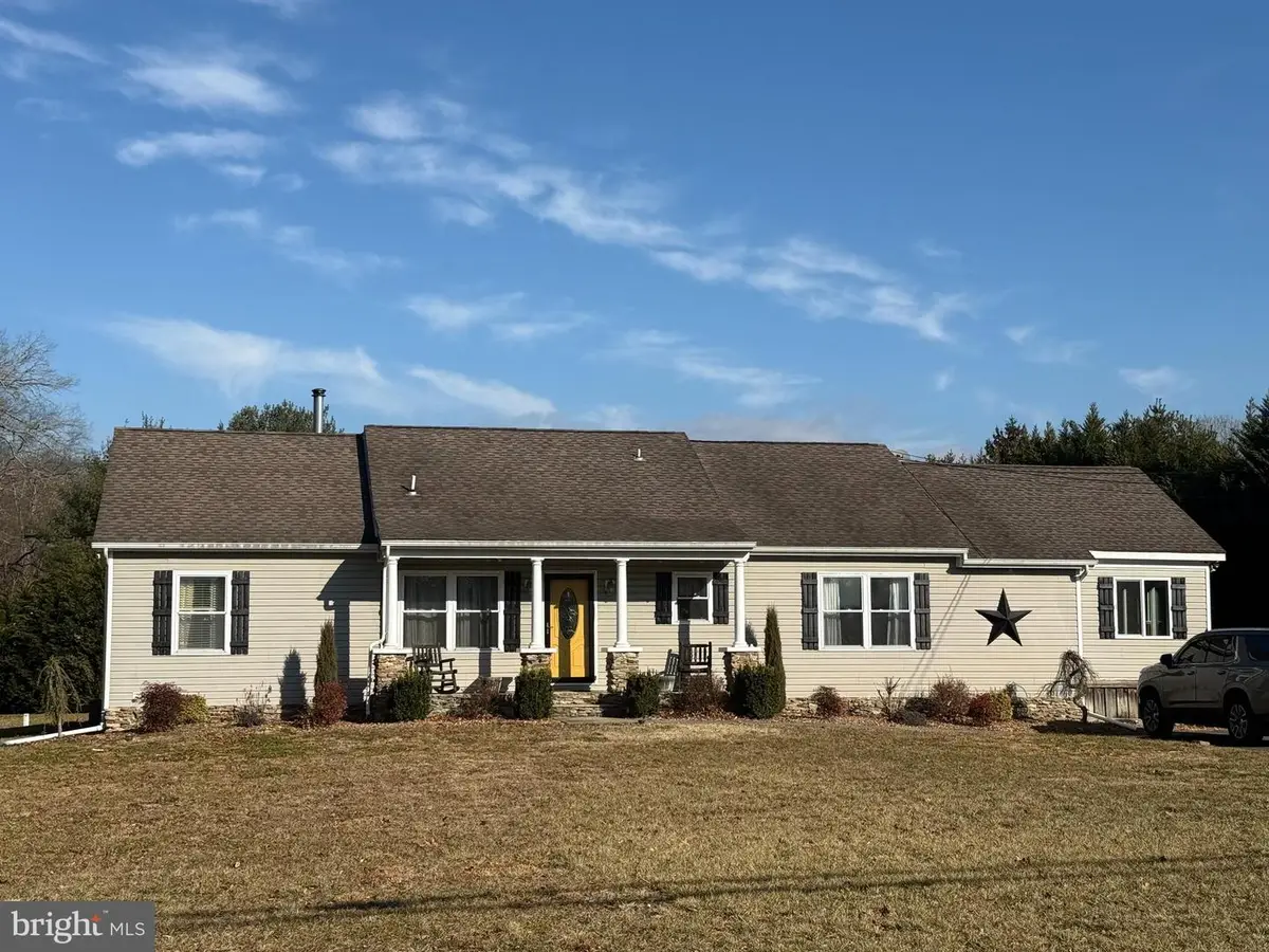 368 Almond Rd, Pittsgrove, NJ 08318 - Image #1