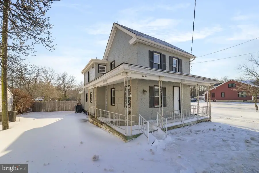 210 Chestnut St, Elmer, NJ 08318 - #3