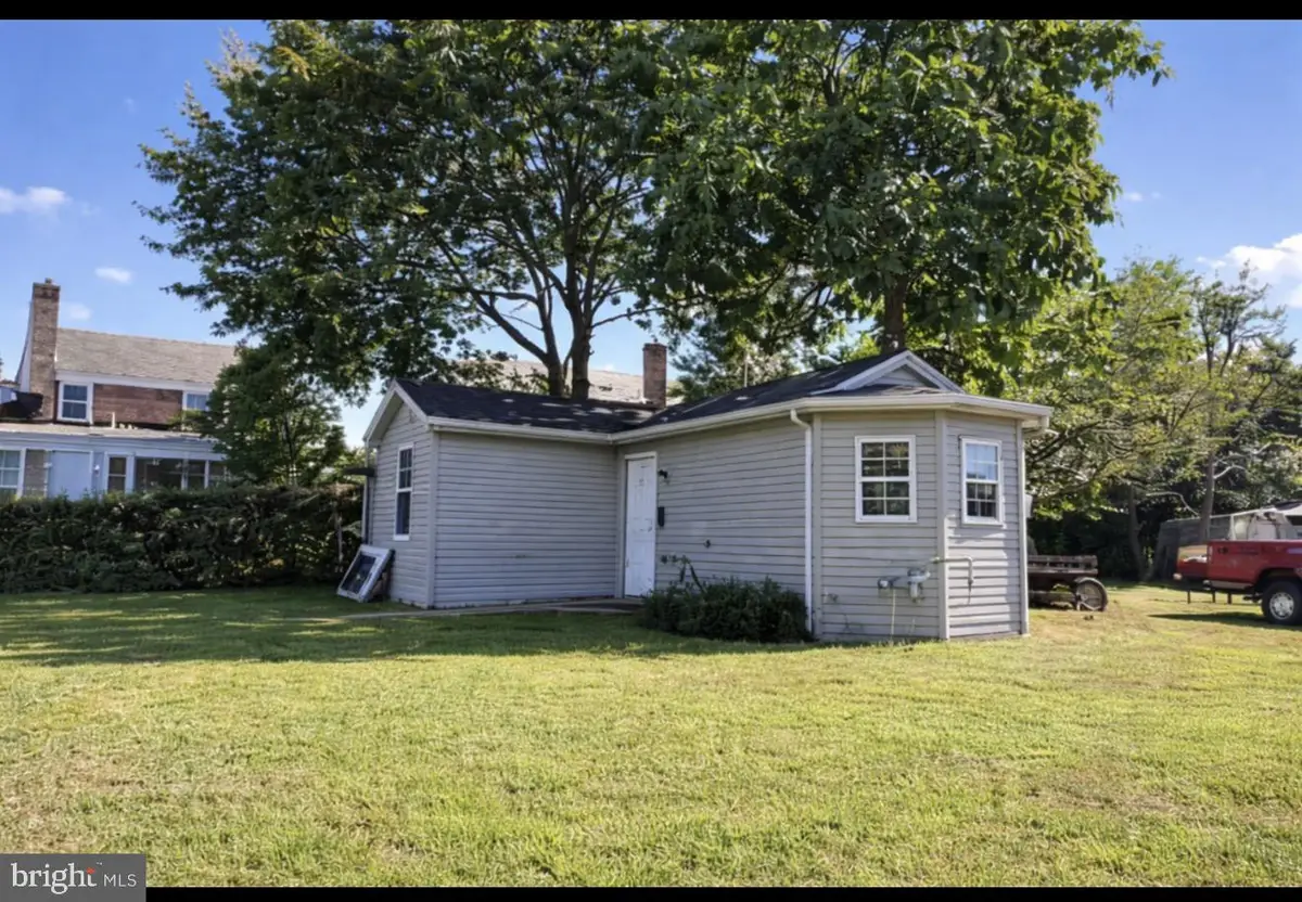 51 E Griffith St, Penns Grove, NJ 08069 - #1