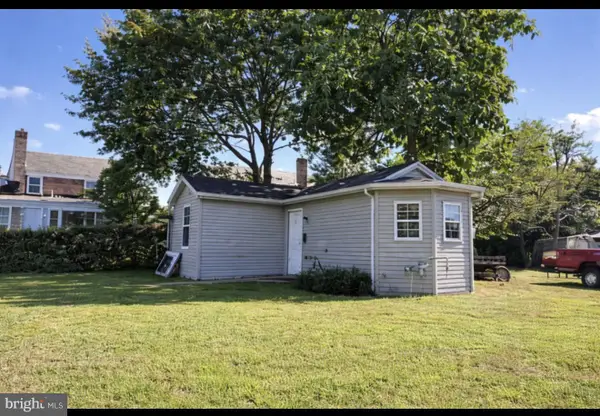 51 E Griffith St, PENNS GROVE, NJ 08069