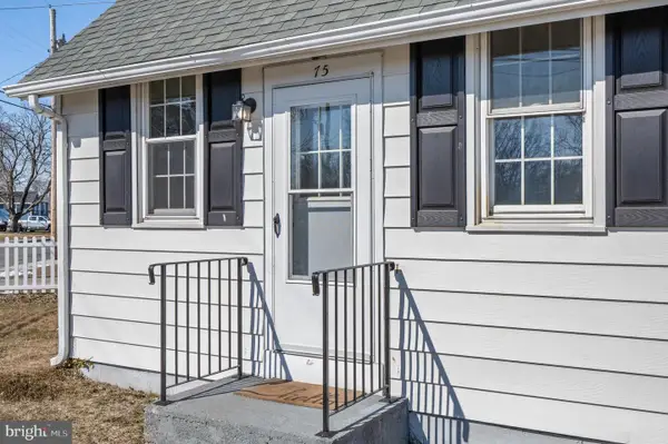 75 S Washington Dr, PENNSVILLE, NJ 08070