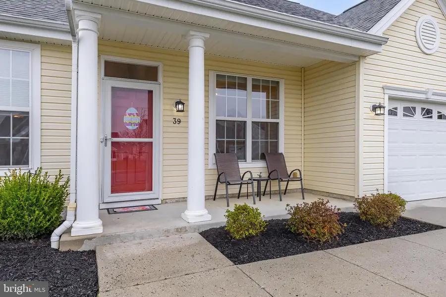 39 Meadowview Dr, Woodstown, NJ 08098 - #2