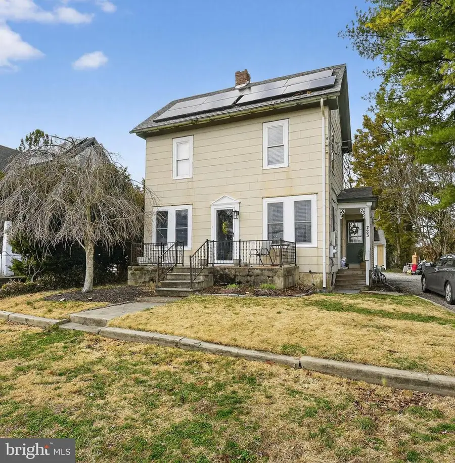 223 Center St, Elmer, NJ 08318 - #2