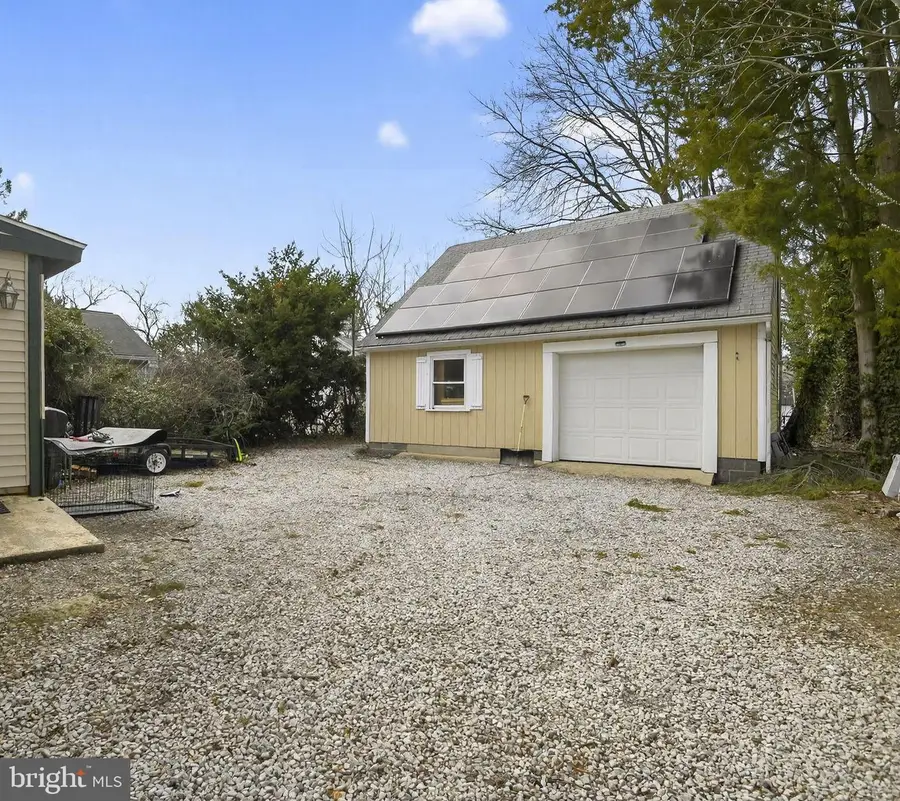 223 Center St, Elmer, NJ 08318 - #3