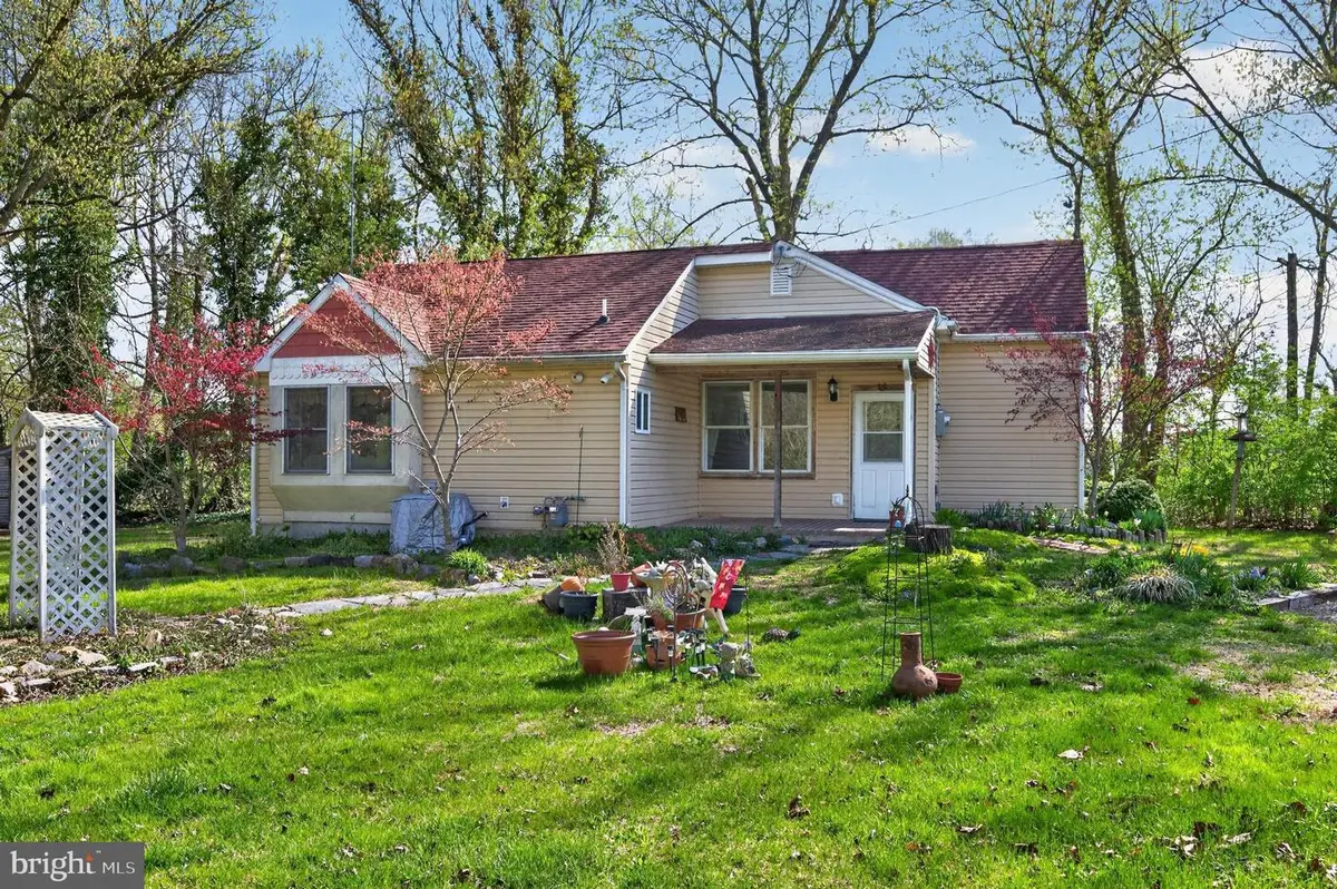 79 E Millbrooke Ave, Woodstown, NJ 08098 - #1