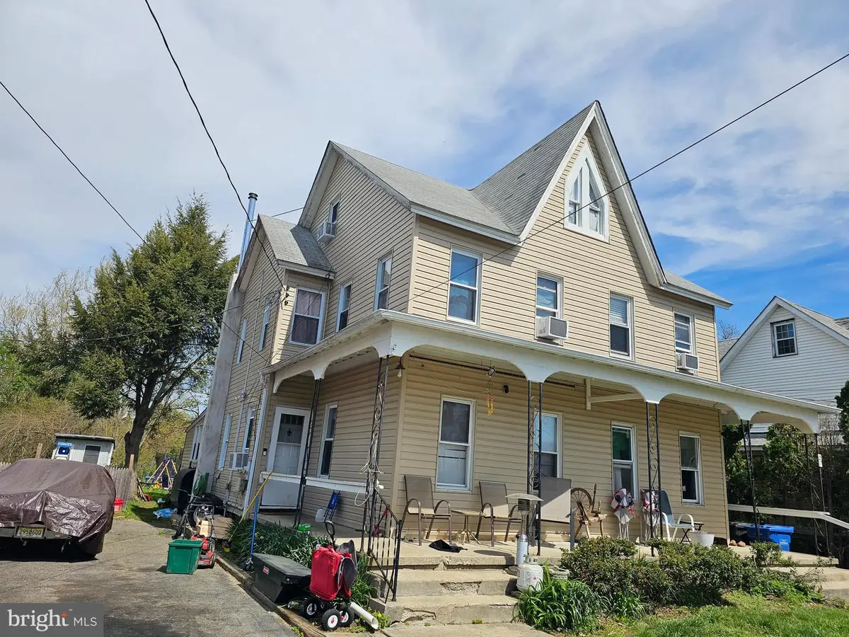 25-27 East Ave, Quinton, NJ 08072 - #1