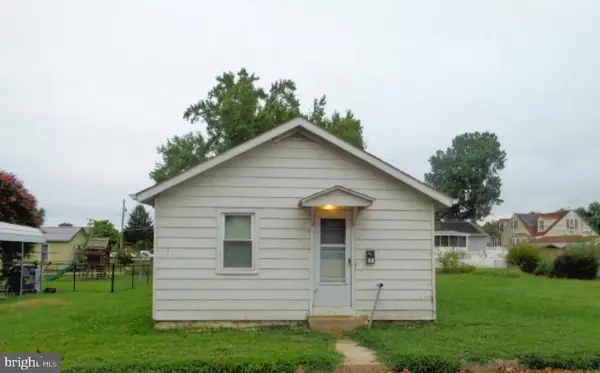 82 Castle Heights Ave, PENNSVILLE, NJ 08070