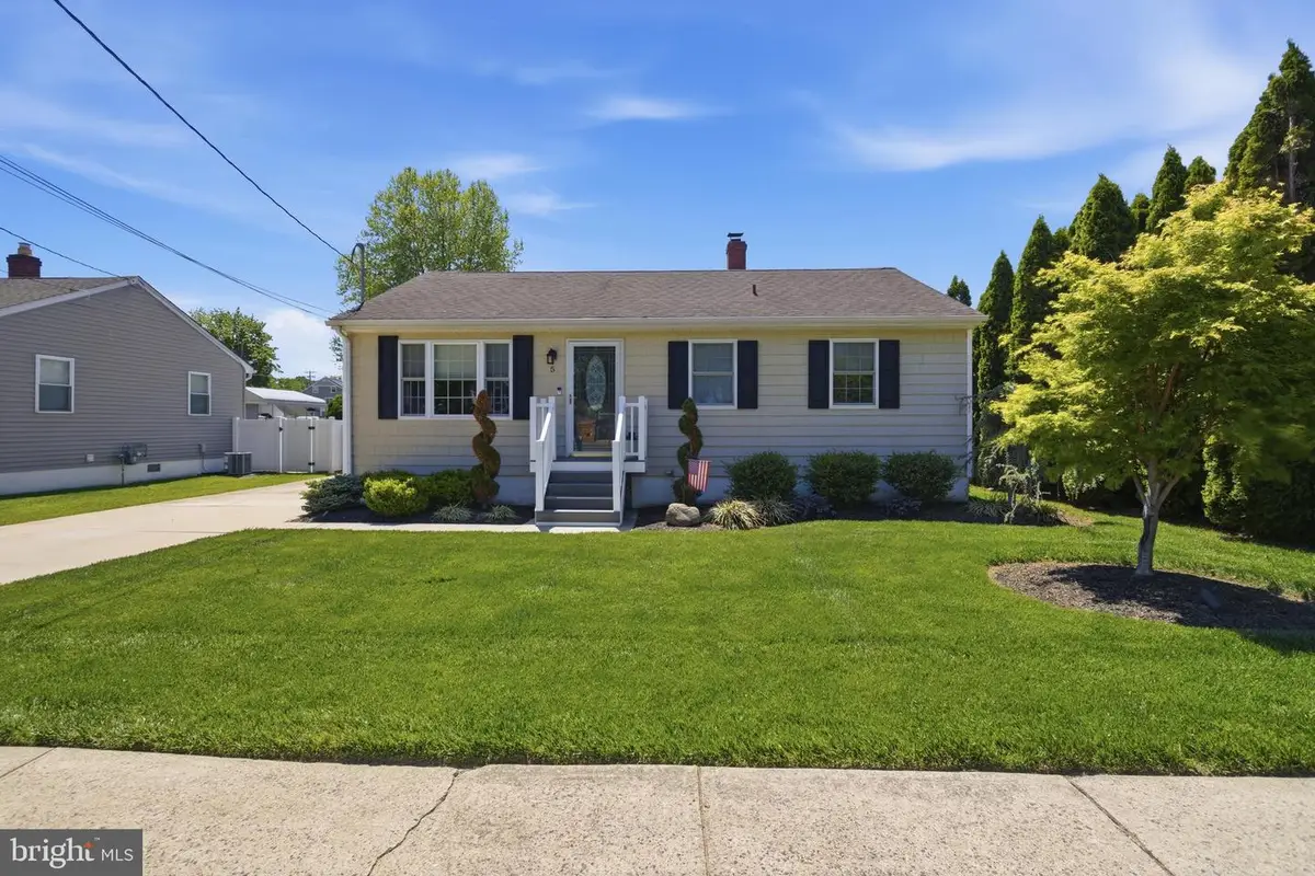 5 Harvard Rd, Pennsville, NJ 08070 - #1