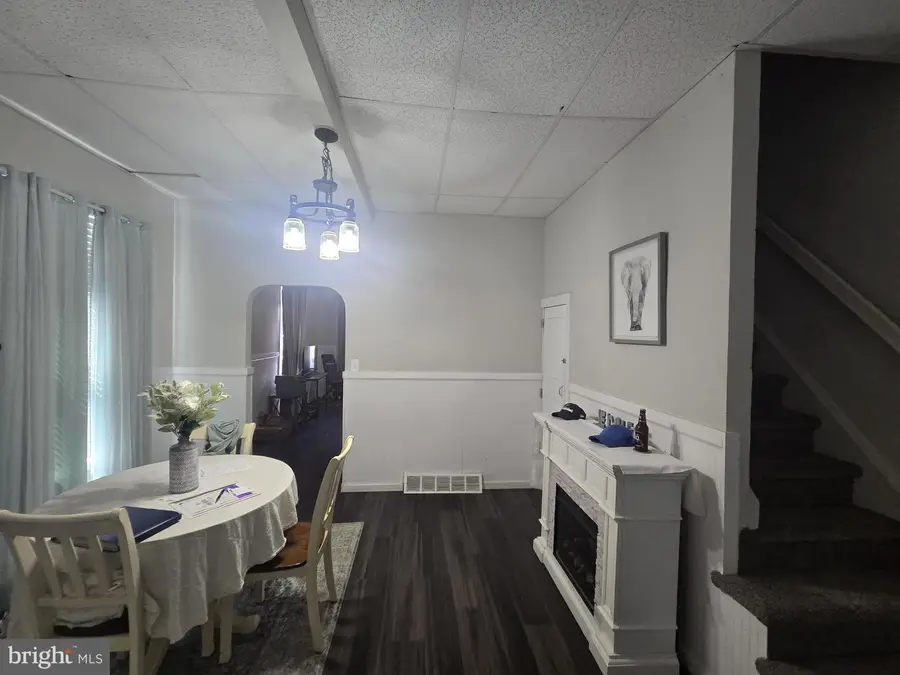 206 Broad St, Elmer, NJ 08318 - #3