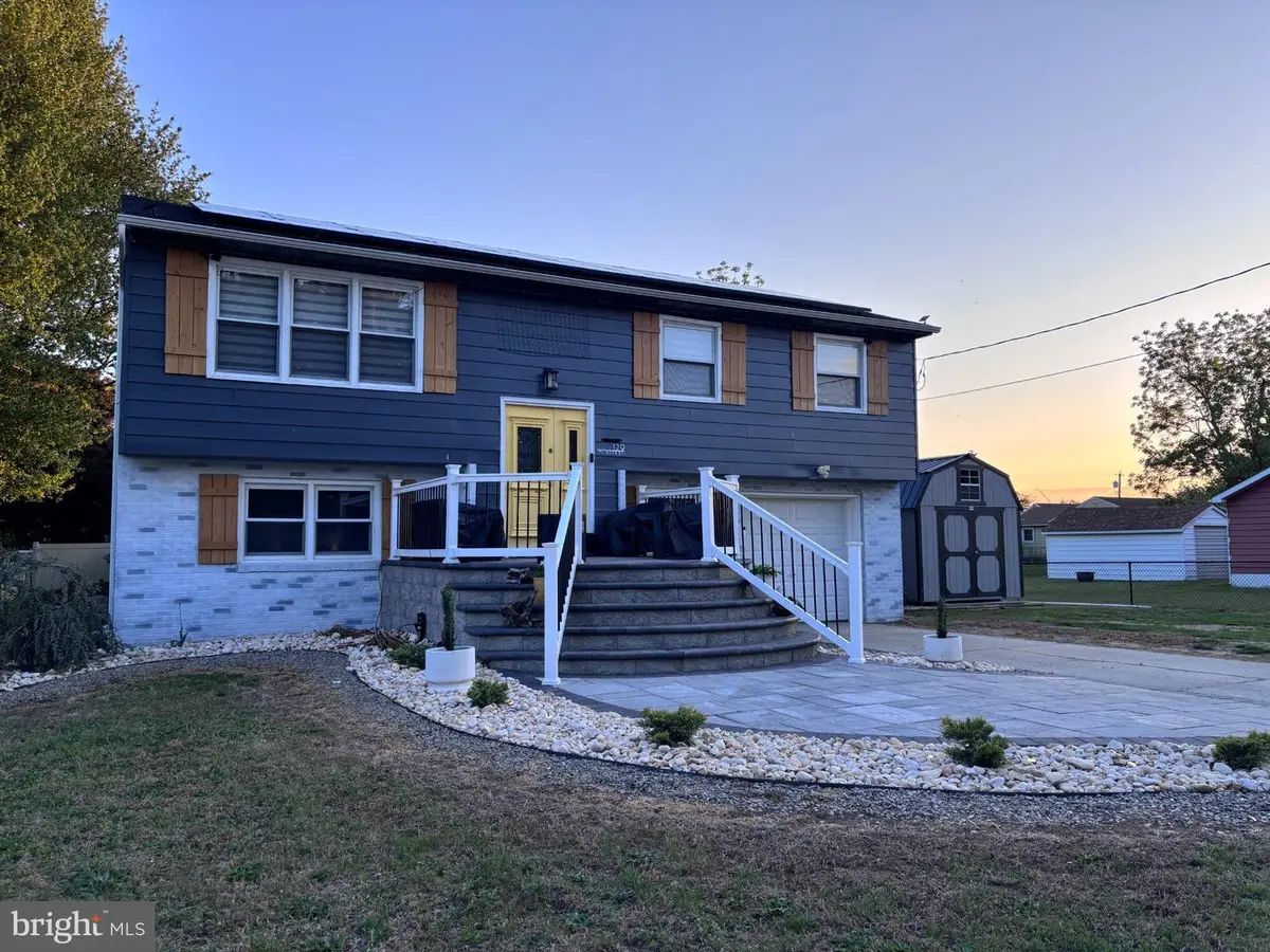 129 Michigan Rd, Pennsville, NJ 08070 - #1