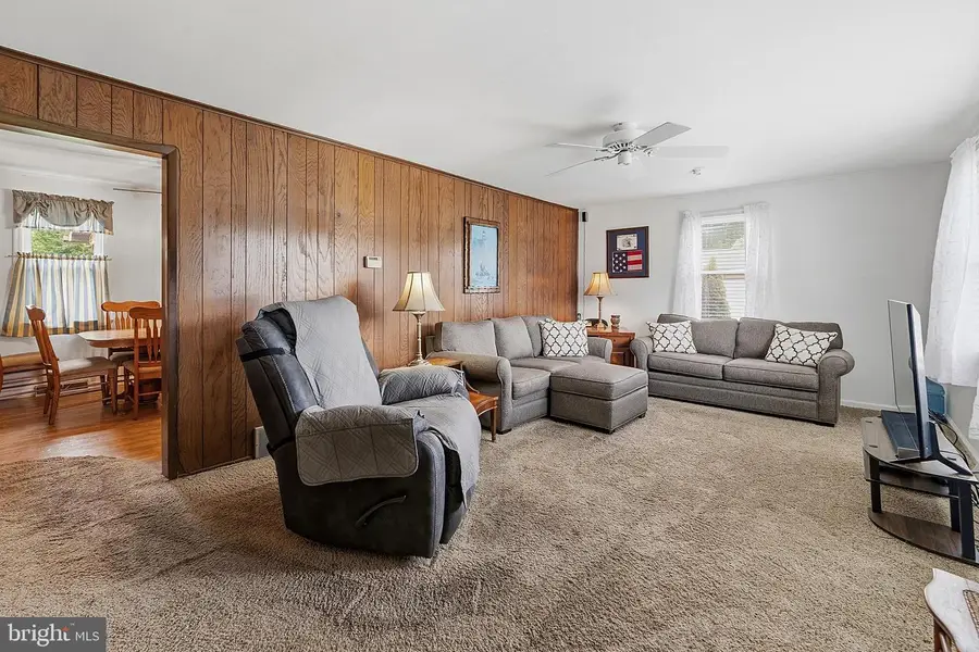 99 Grove St, Carneys Point, NJ 08069 - #2
