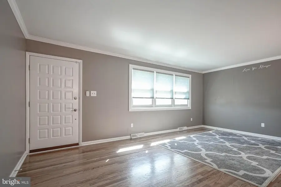 144 Castle Heights Ave, Pennsville, NJ 08070 - #3