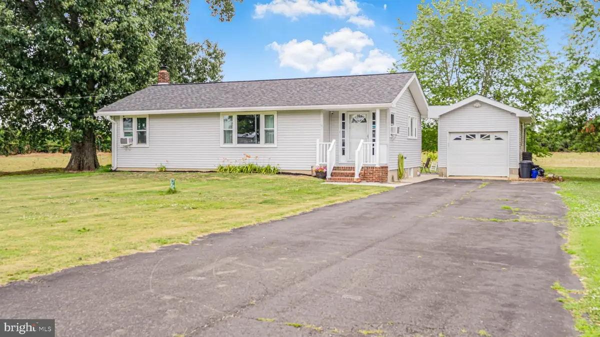 16 Garrison, Elmer, NJ 08318 - #1