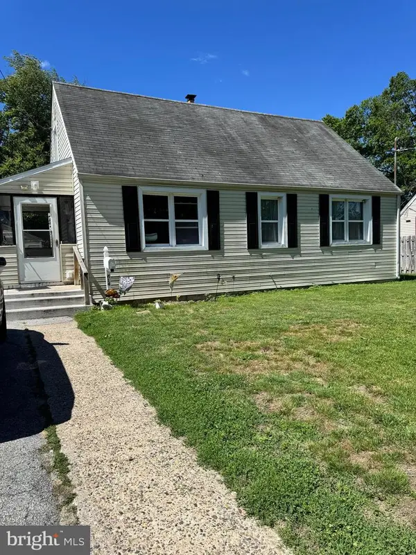 414 Springfield Ave, PENNS GROVE, NJ 08069