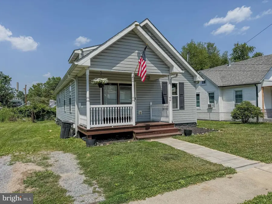 14 Broad St, Deepwater, NJ 08023 - #2
