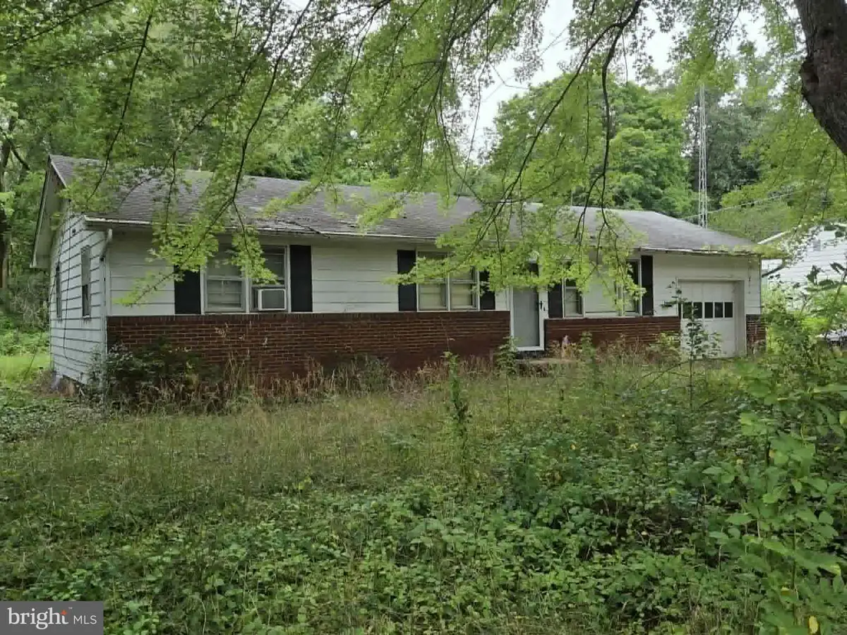 819 Gershal Ave, Elmer, NJ 08318 - #1