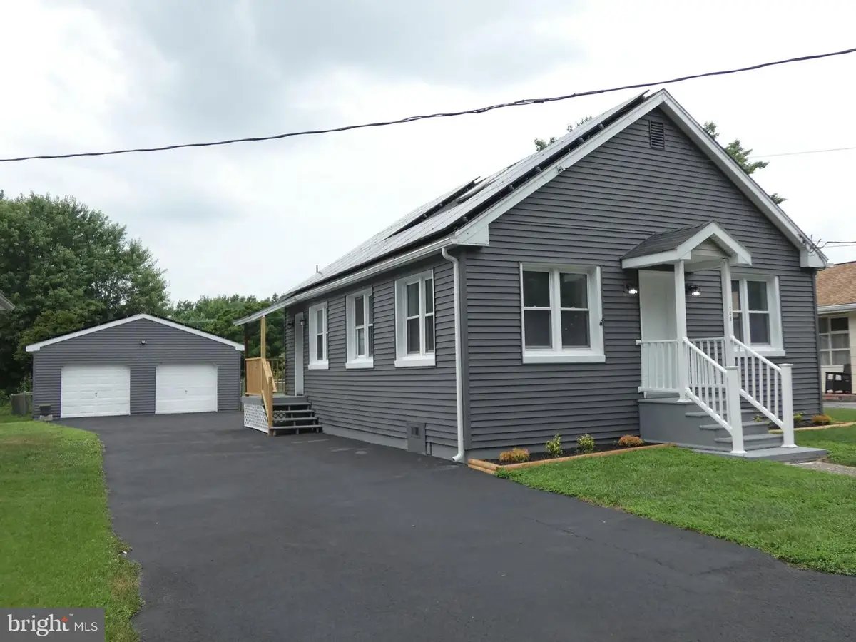 148 N Dolbow Ave, Penns Grove, NJ 08069 - #1
