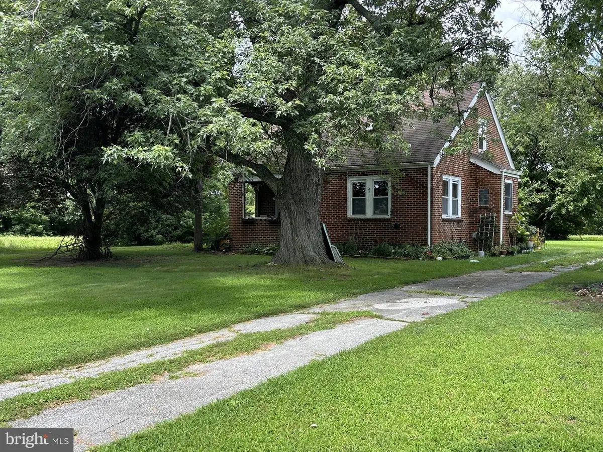 80 Sunset Dr, Mannington, NJ 08079 - #1