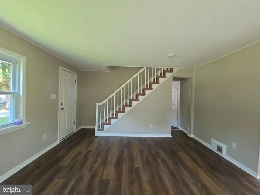 39 Maplewood Ave, Carneys Point, NJ 08069 - #3