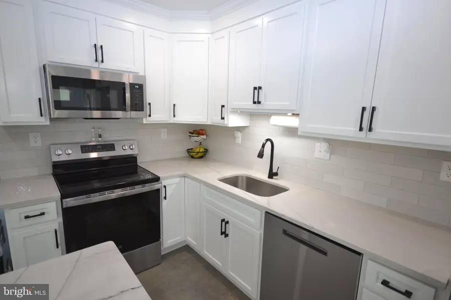 239 Broad St, Elmer, NJ 08318 - #3