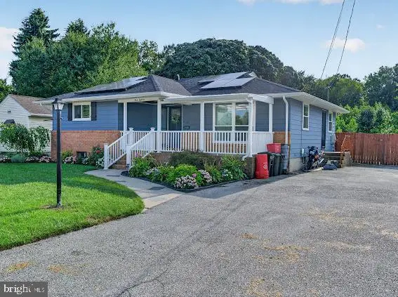 318 S Johnson St, Carneys Point, NJ 08069 - #2