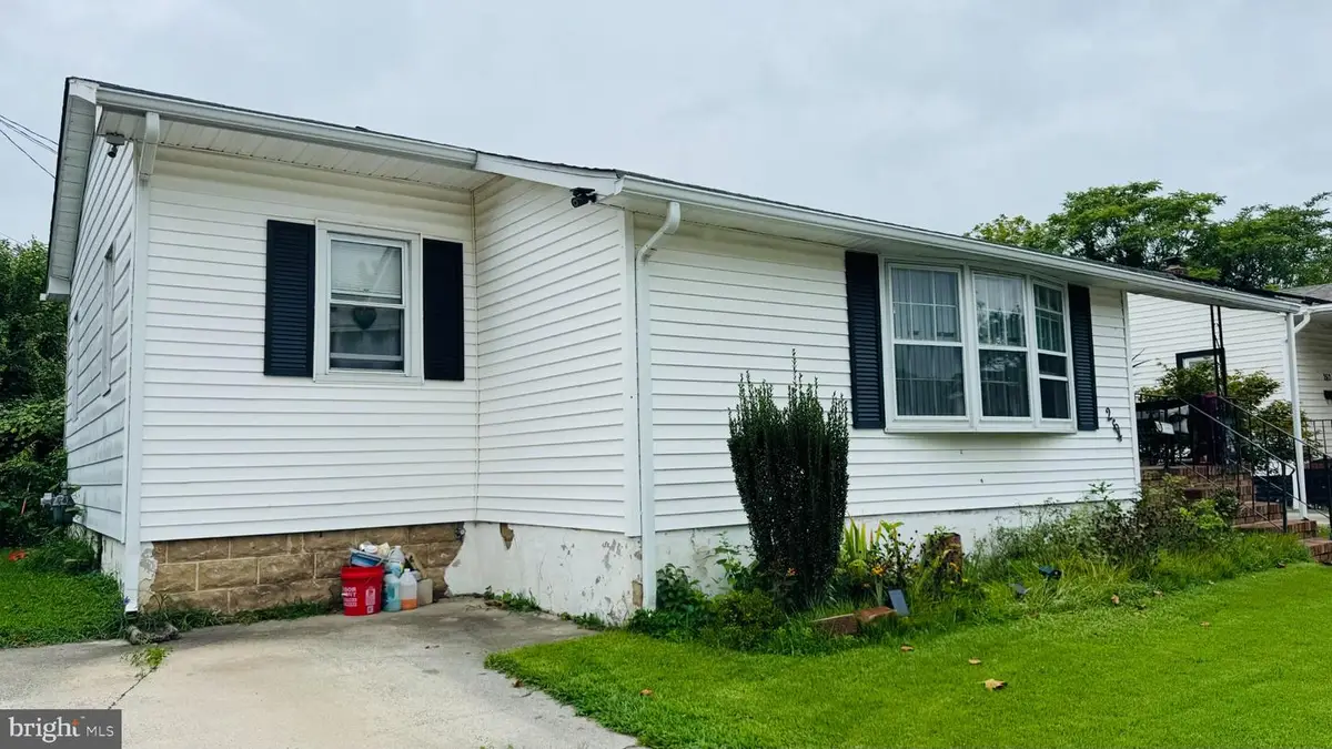 264 Market St, Carneys Point, NJ 08069 - #1