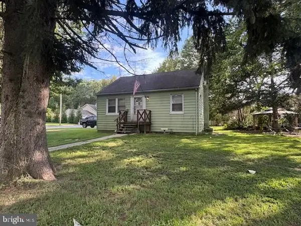 13 Michigan Rd, PENNSVILLE, NJ 08070