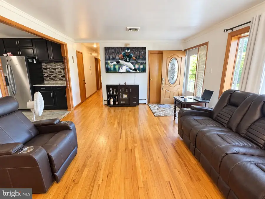 312 Highland Ave, Carneys Point, NJ 08069 - #3