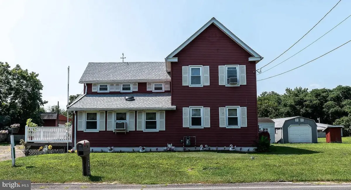 81 Almond Rd, Elmer, NJ 08318 - #1