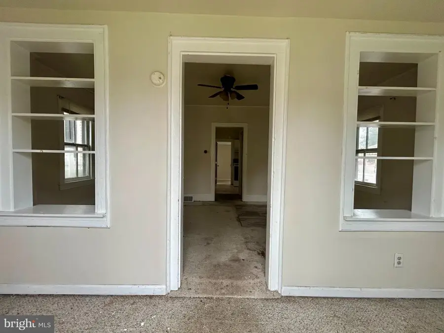 132 S Main St, Elmer, NJ 08318 - #3