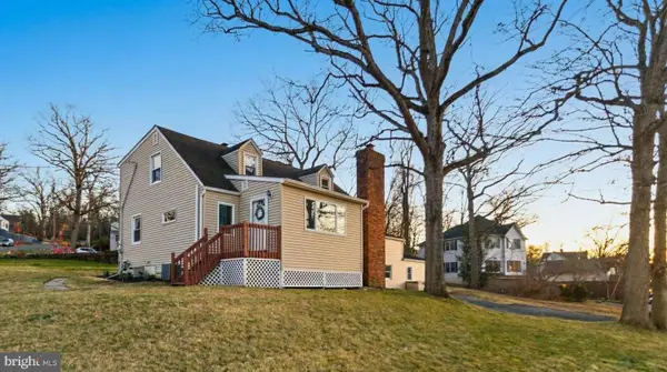 83 Mountain Blvd, WATCHUNG, NJ 07069