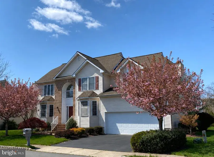 22 Muirhead Ct, Belle Mead, NJ 08502 - #2