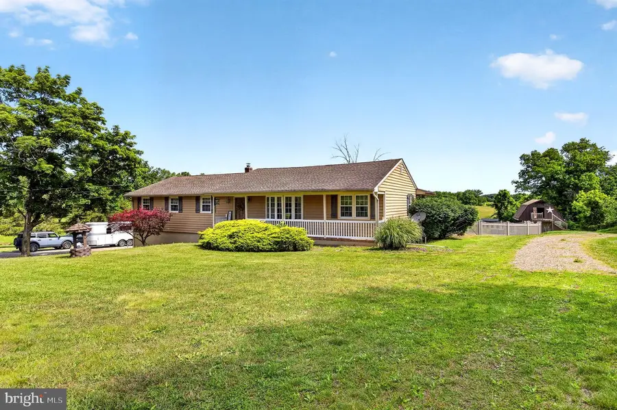 115 Fairview Dr, Neshanic Station, NJ 08853 - #3