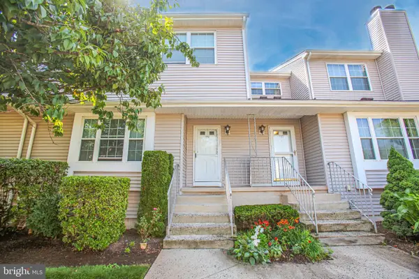 194 Driscoll Ct, SOMERSET, NJ 08873