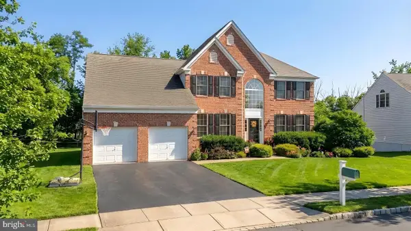 26 Rouser Way, HILLSBOROUGH, NJ 08844