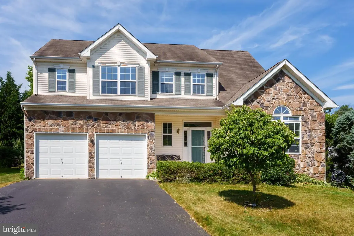 2 Pickering Cir, Princeton, NJ 08540 - #1