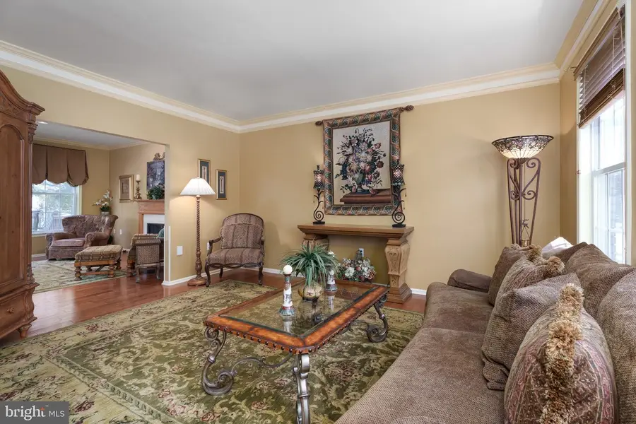 4 Muirhead Ct, Belle Mead, NJ 08502 - #3
