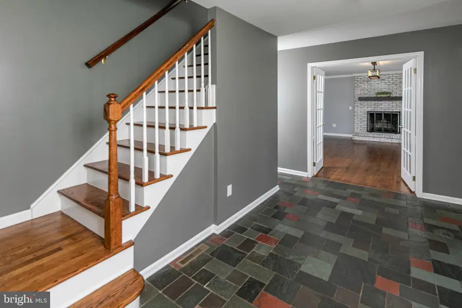 21 Sleepy Hollow Ln, Belle Mead, NJ 08502 - #3