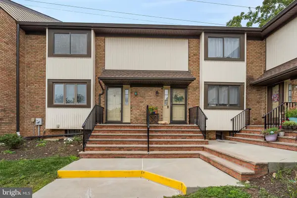 624 Robin Rd, HILLSBOROUGH, NJ 08844