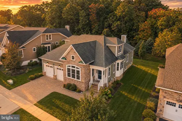 7 Portland Dr, SKILLMAN, NJ 08558