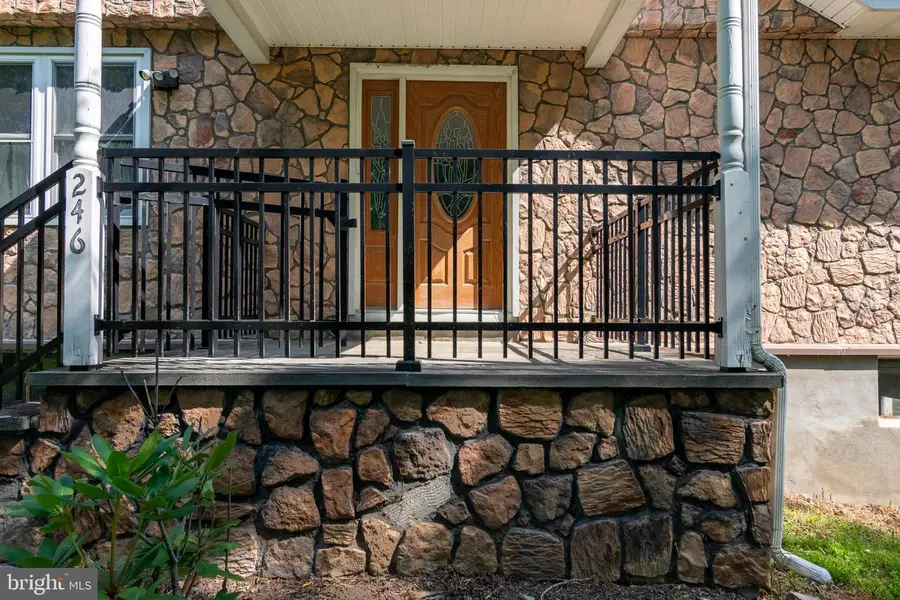 246 Millbrook Rd, Harmony Township, NJ 07882 - Image #2