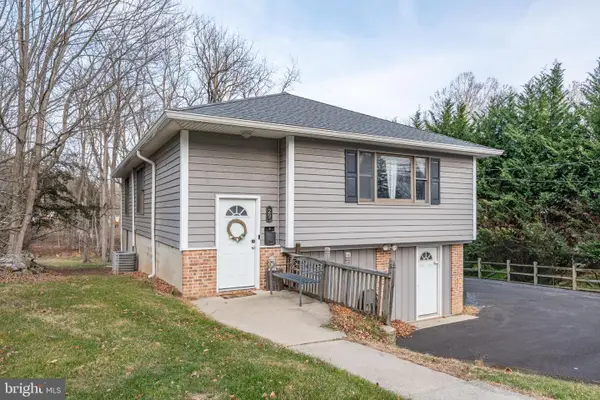 29 Main St, HACKETTSTOWN, NJ 07840